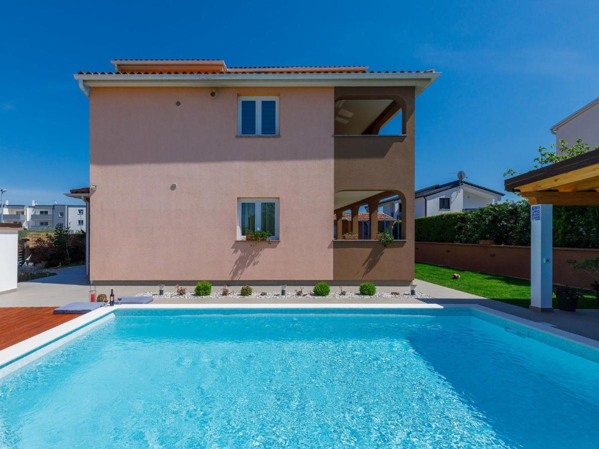 Holiday Home House Eric&Paolo By Interhome Pula Exterior foto